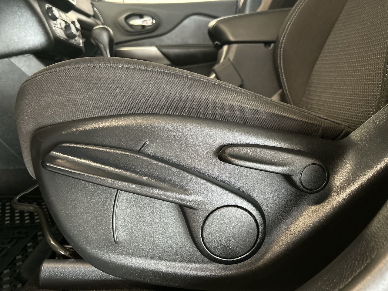 Used 2021 BLACK Jeep Sport, 4RM, Apple carplay, Bluetooth, Caméra, USB* image 20