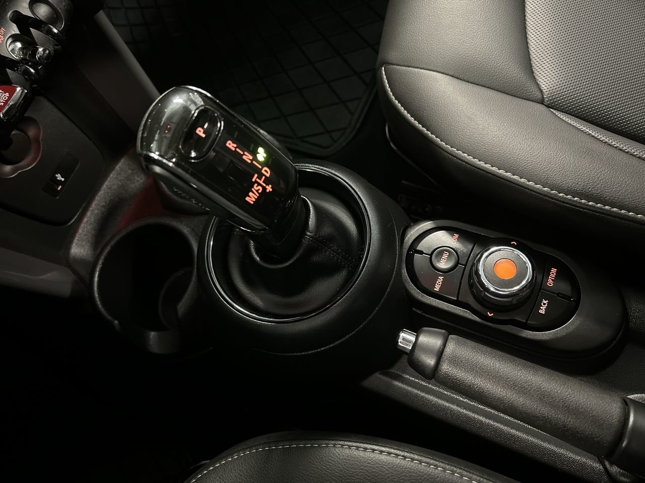Used 2020 NOIR MINI Cooper, Cuir, Nav, Toit, Bluetooth, Caméra, Jantes image 27