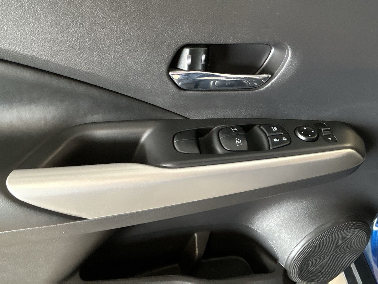 Used 2020 BLUE Nissan SR, Cuir, Apple carplay, Bluetooth, Caméra, Xenon* image 21