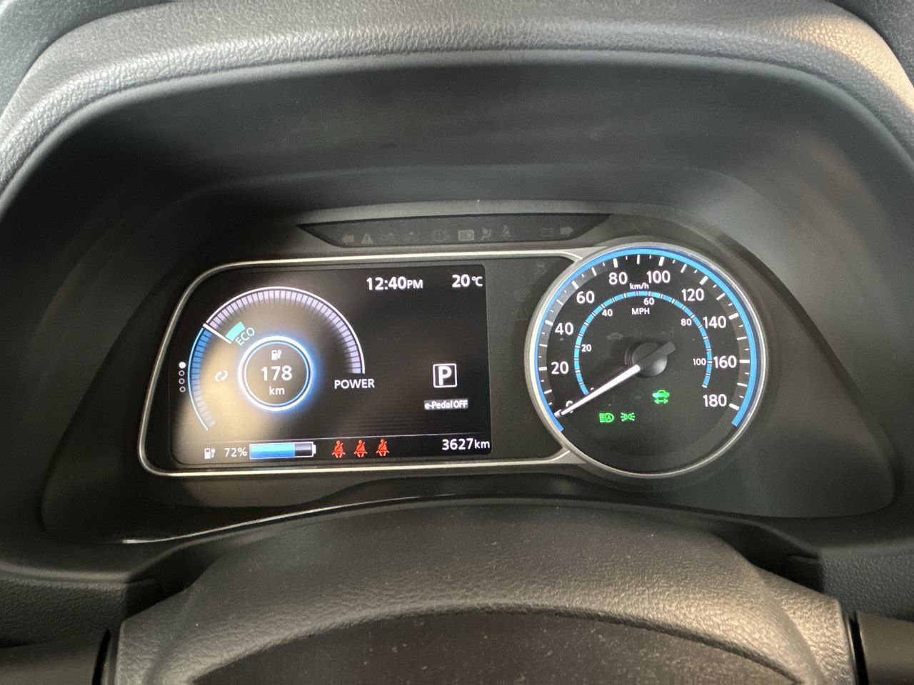 Used 2022 GREY Nissan Nav, Apple carplay, Bluetooth, Caméra, Xenon, USB* image 23