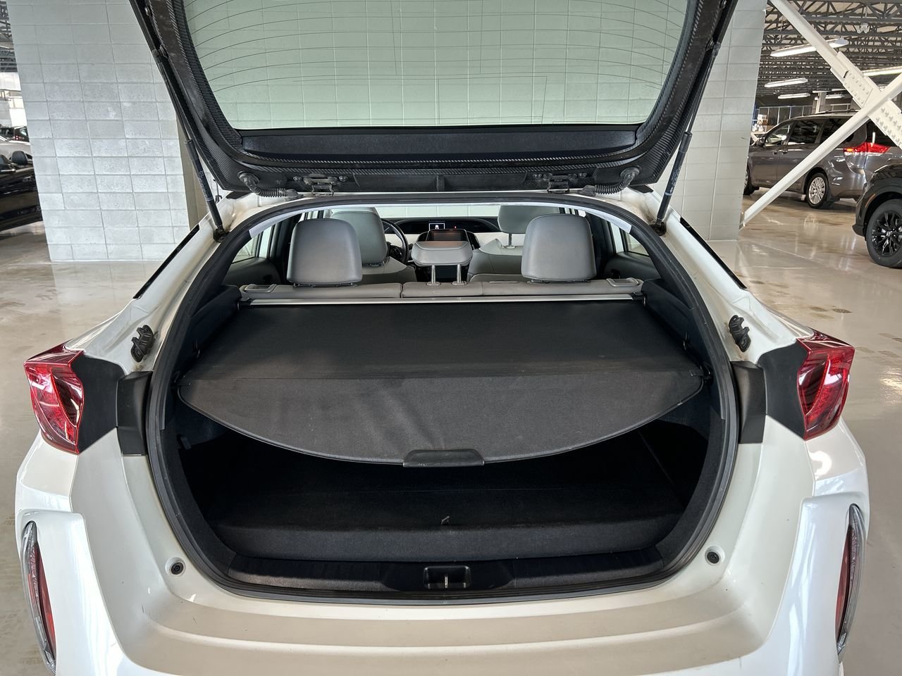 Used 2020 WHITE Toyota Cuir, Nav, Apple carplay, Bluetooth, Caméra, Xenon image 31