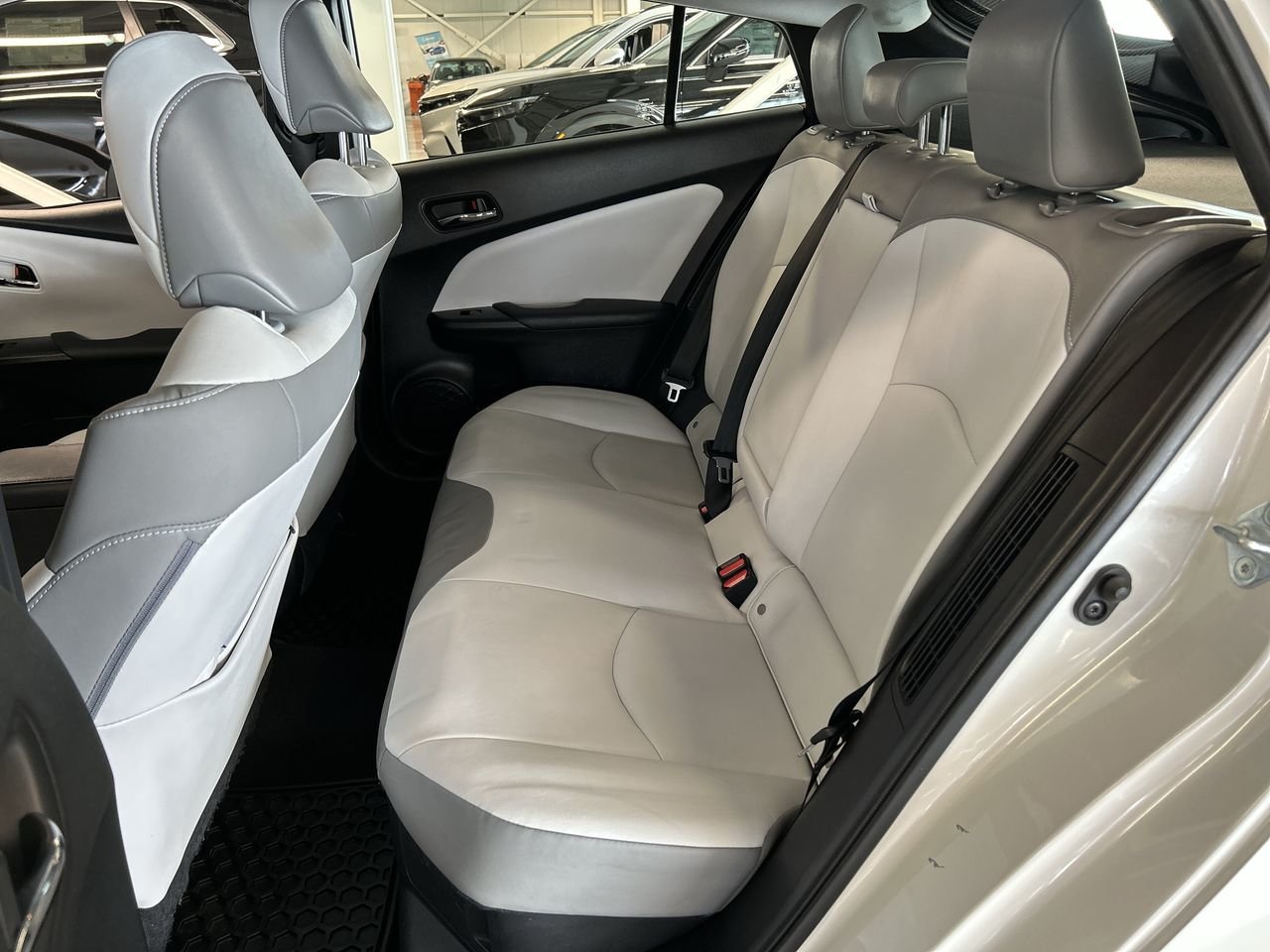 Used 2020 WHITE Toyota Cuir, Nav, Apple carplay, Bluetooth, Caméra, Xenon image 30