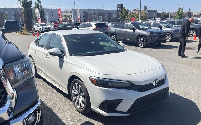 Platinum White Pearl 2024 Honda Civic Sedan Continuously Variable Transmission