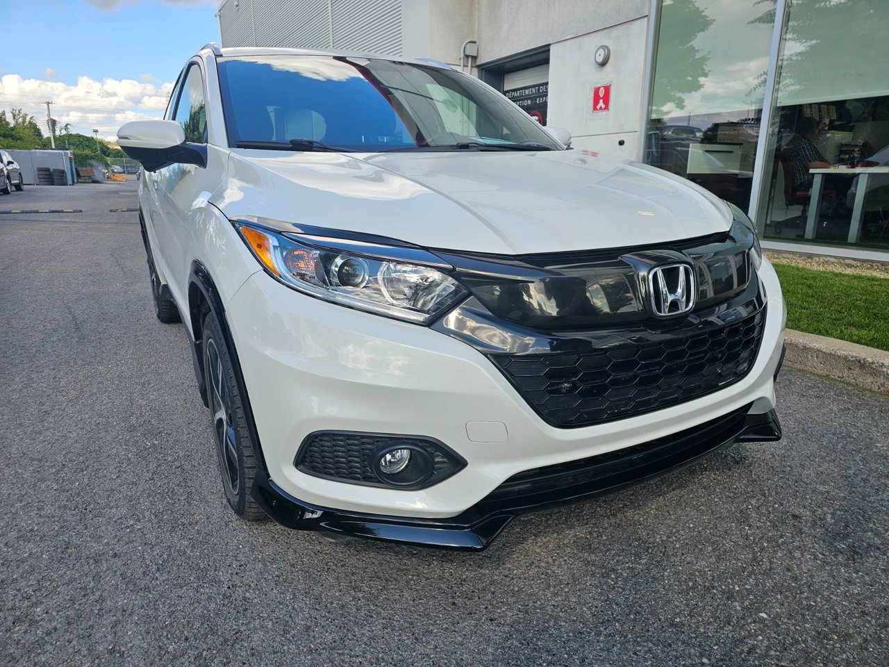 Platinum White Pearl 2022 Honda HR-V SUV / Crossover All-Wheel Drive Continuously Variable Transmission