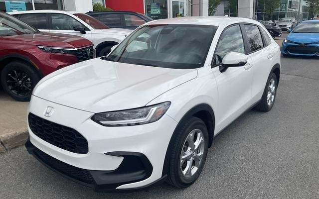 Platinum White Pearl 2023 Honda HR-V LX FWD SUV / Crossover Front-Wheel Drive Continuously Variable Transmission