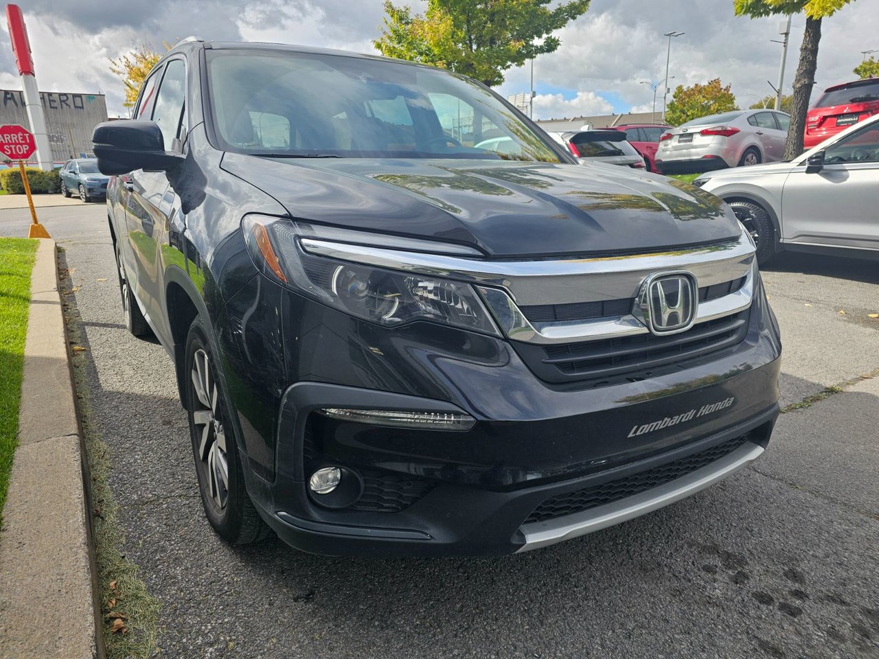 Crystal Black Pearl 2022 Honda Pilot SUV / Crossover  Automatic
