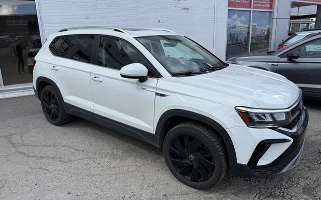 Pure White 2024 Volkswagen Taos Comfortline 4Motion SUV / Crossover Automatic