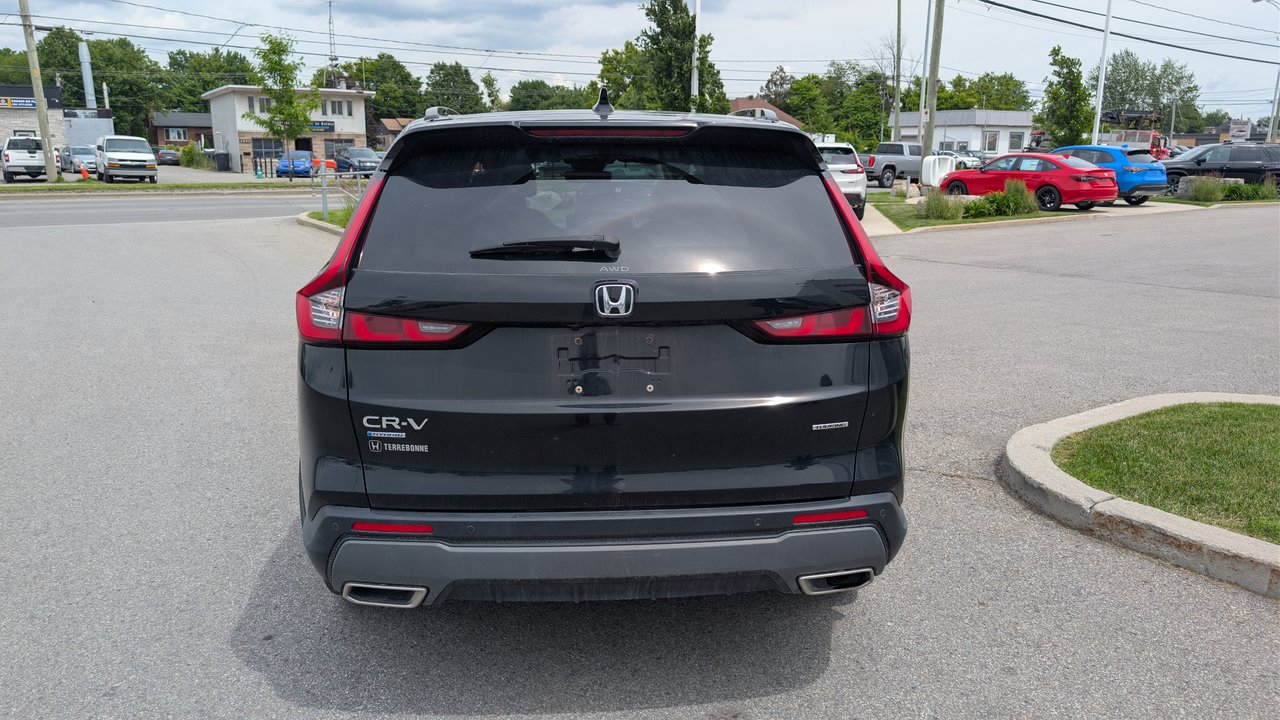 Honda CR-V Hybrid Touring 2023-6
