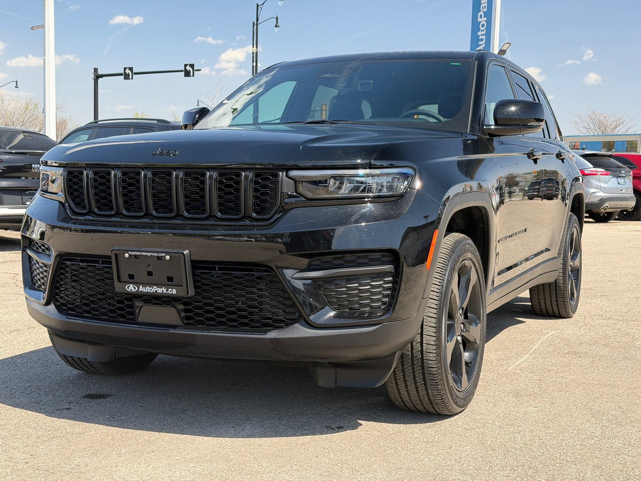 2025 Jeep Grand Cherokee Altitude 4WD