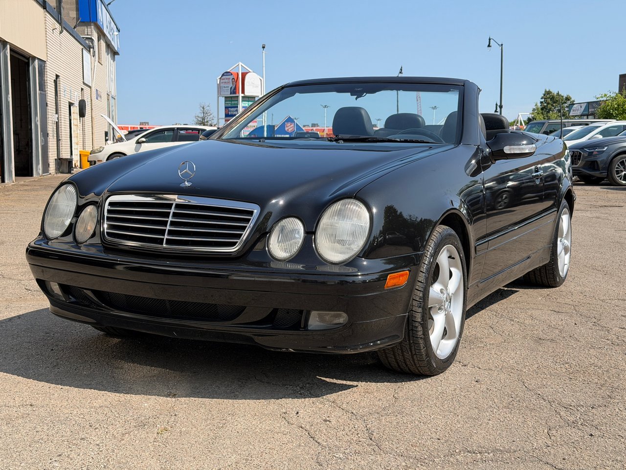 Black 2000 Mercedes-Benz CLK Convertible Rear-Wheel Drive Automatic