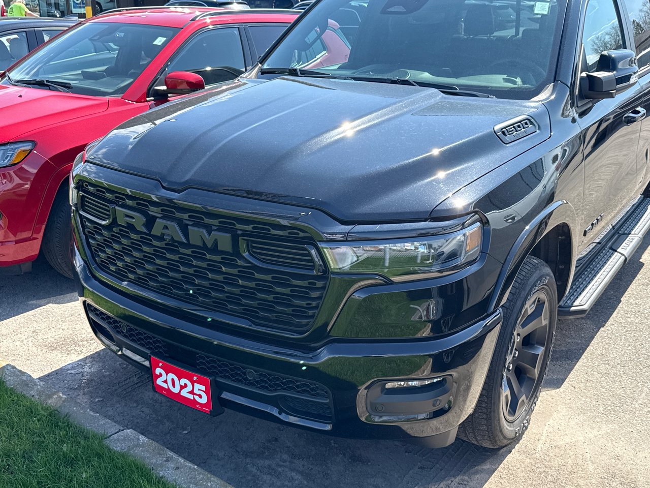 RAM 1500 Big Horn Crew Cab 4WD 2025