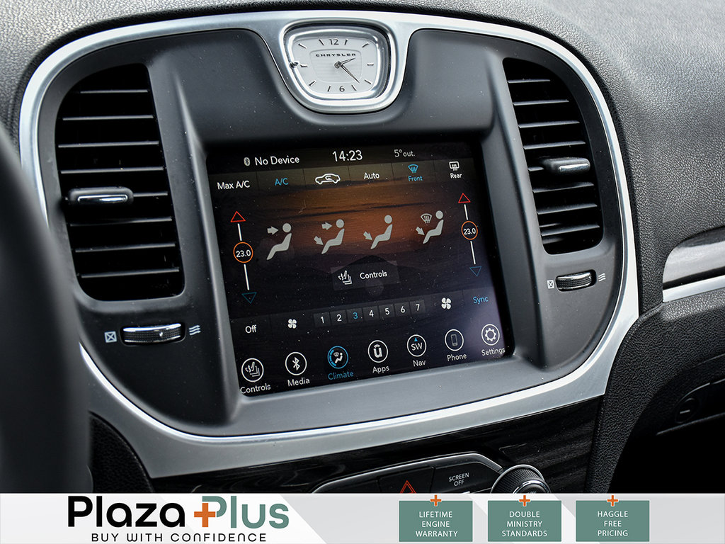 2022 Chrysler 300 Touring L HEATED LEATHER | APPLE CARPLAY ANDROID AUTO | REMOTE START | AWD
