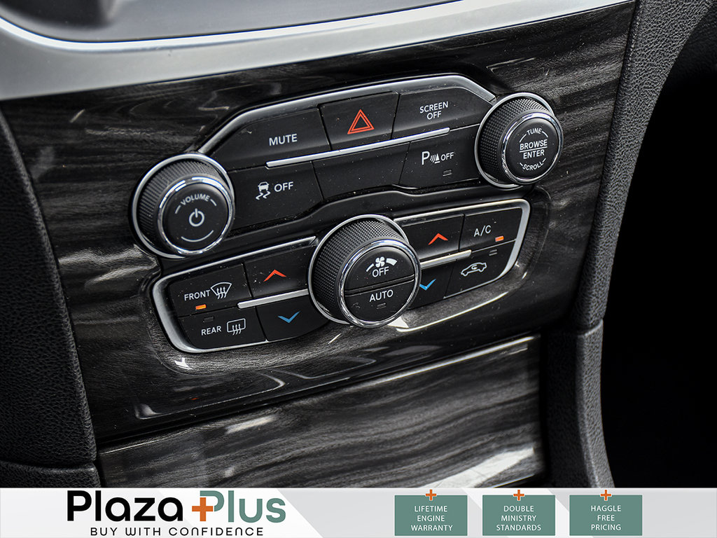 2022 Chrysler 300 Touring L HEATED LEATHER | APPLE CARPLAY ANDROID AUTO | REMOTE START | AWD