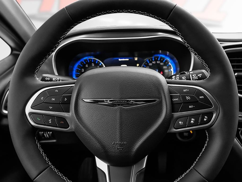 2026 Chrysler Pacifica SELECT-16