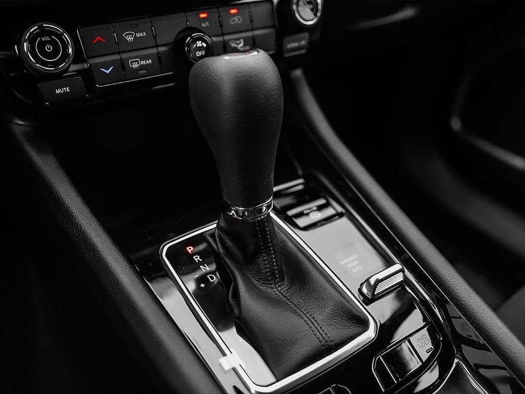 2025 Jeep Compass SPORT-20