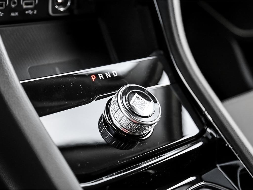 2025 Jeep Grand Cherokee LAREDO-19