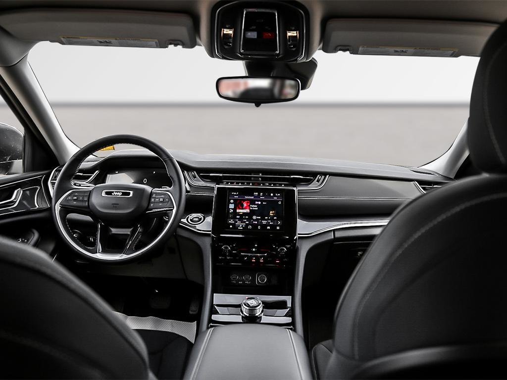 2025 Jeep Grand Cherokee LAREDO-24