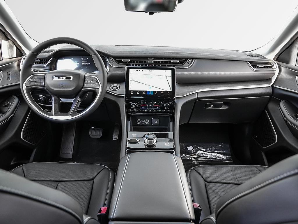 2025 Jeep Grand Cherokee LIMITED-20