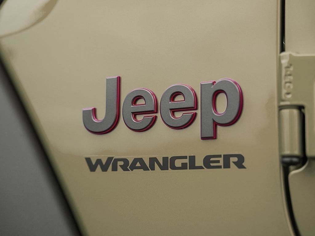2025 Jeep Wrangler 4-Door RUBICON-7