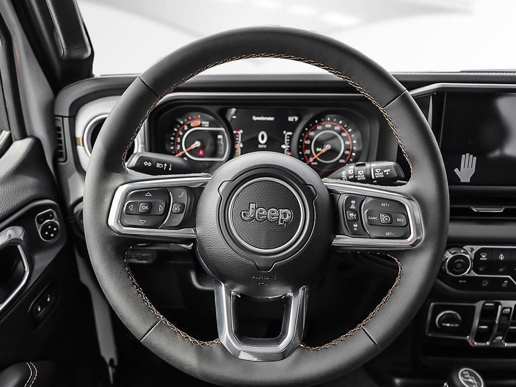 2025 Jeep Wrangler 4-Door SAHARA-9