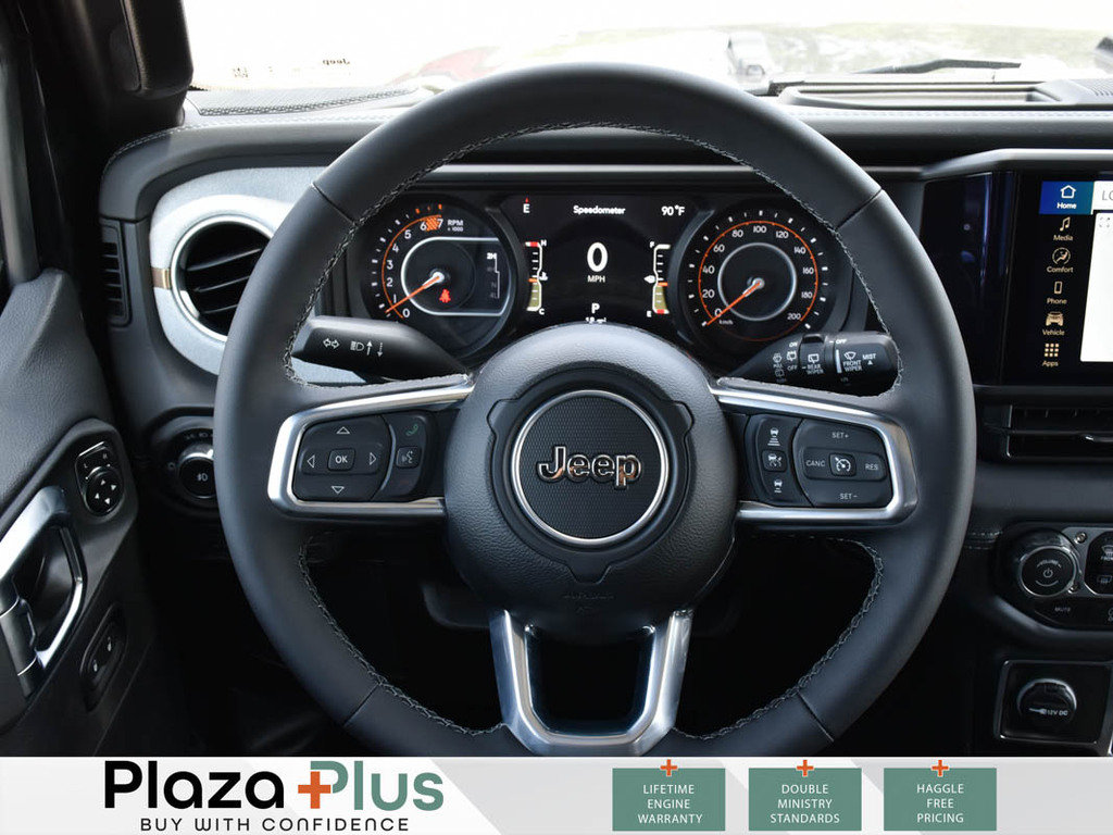 2025 Jeep Wrangler 4-Door SAHARA-18