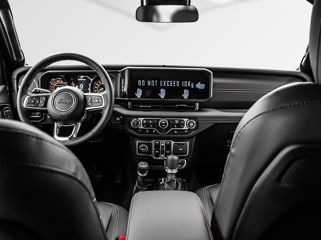 2026 Jeep Wrangler 4-Door SAHARA-23