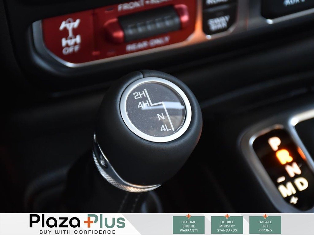 2026 Jeep Wrangler 4-Door RUBICON-24