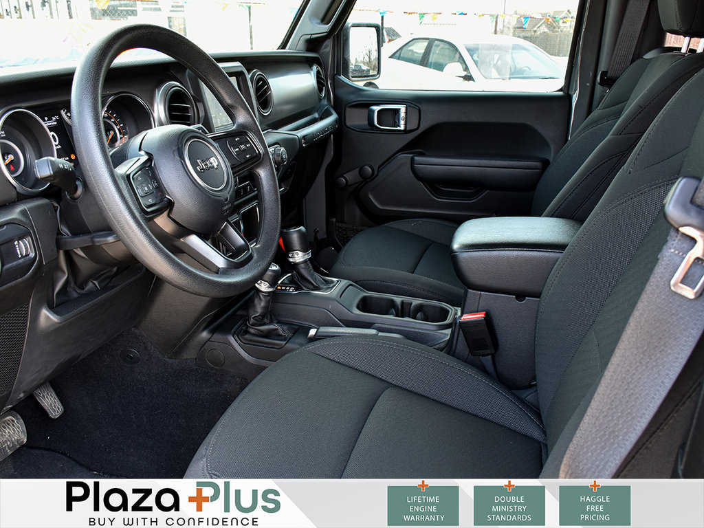 2023 Jeep Wrangler Sport LOW KMS, VERY CLEAN, FINANCE ME