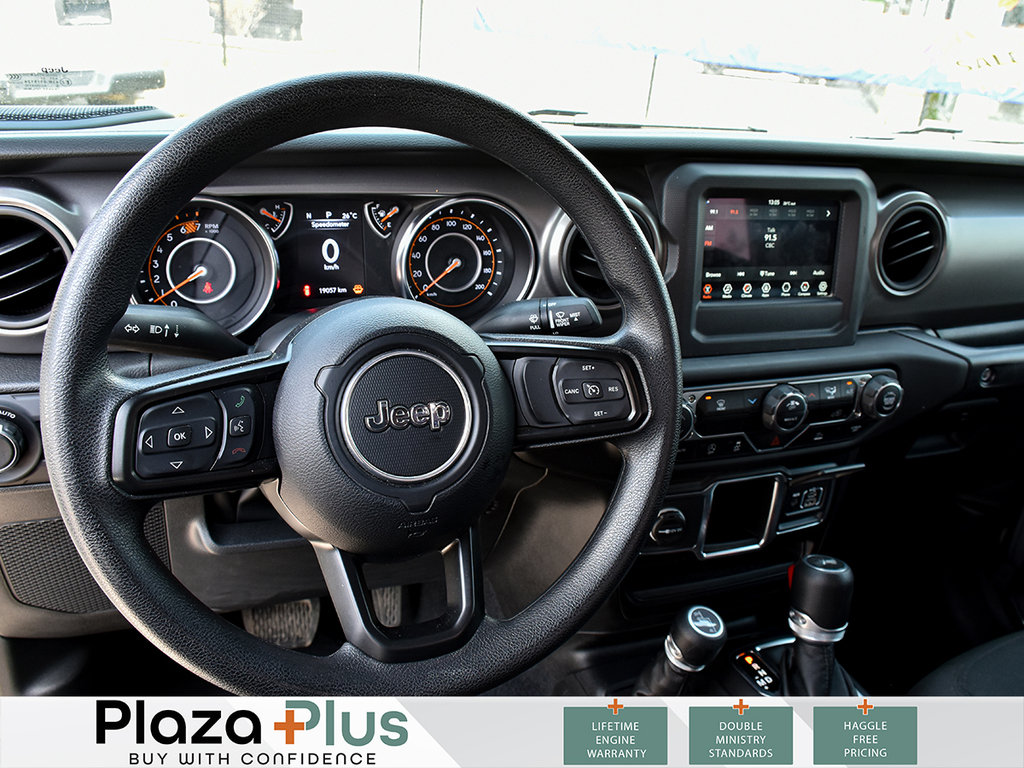 2023 Jeep Wrangler Sport LOW KMS, VERY CLEAN, FINANCE ME