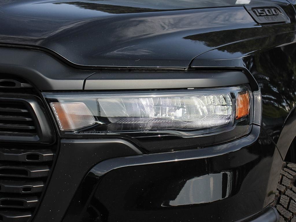 2025 Ram 1500 WARLOCK-8