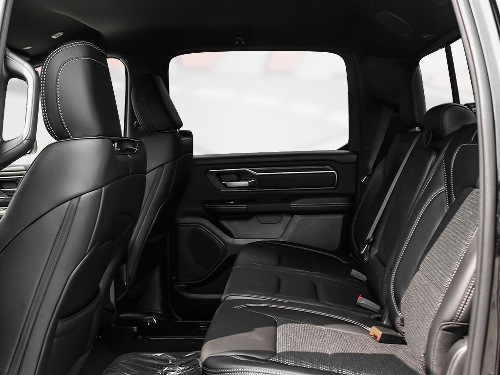 2025 Ram 1500 SPORT-19