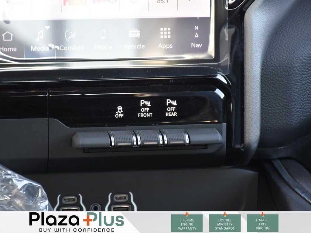 2026 Ram 1500 BIG HORN-17