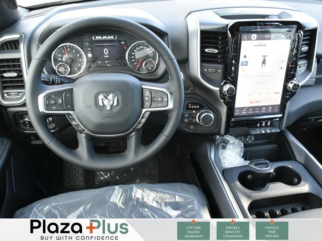 2026 Ram 1500 BIG HORN-12