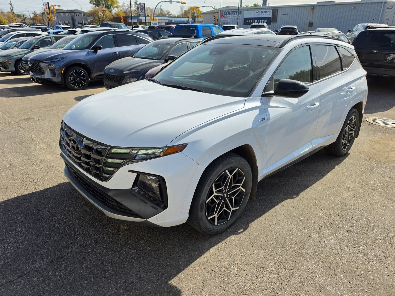 Crystal White 2024 Hyundai Tucson Hybrid SUV / Crossover All-Wheel Drive Automatic