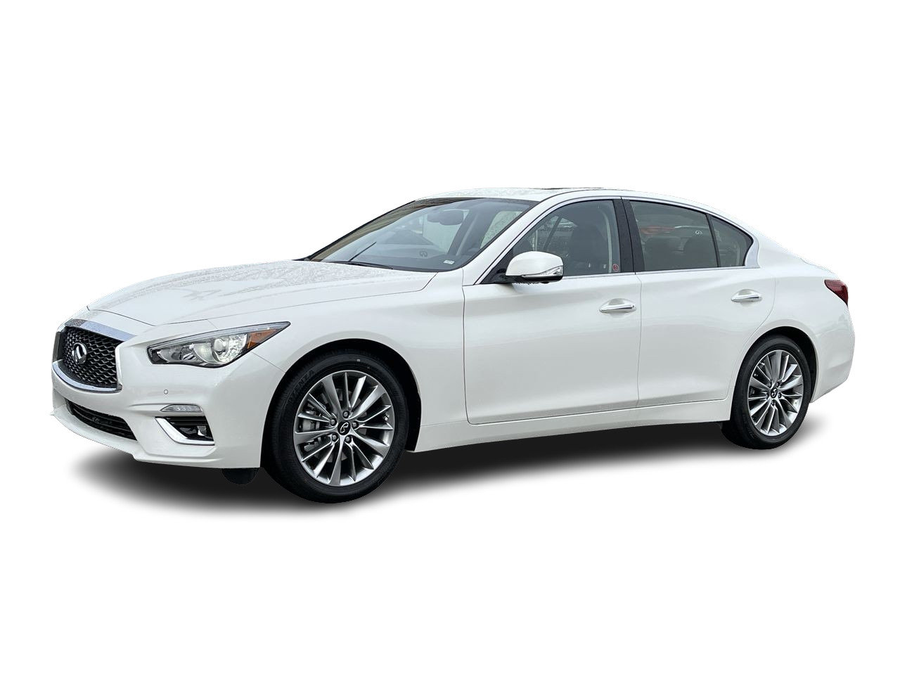 New 2022 Majestic White INFINITI LUXE image 2