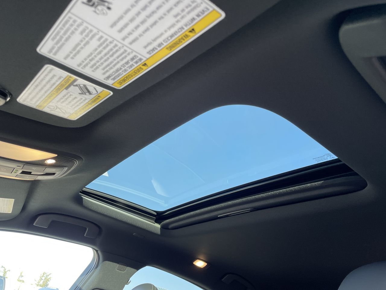 New 2023 Slate Gray INFINITI LUXE image 31