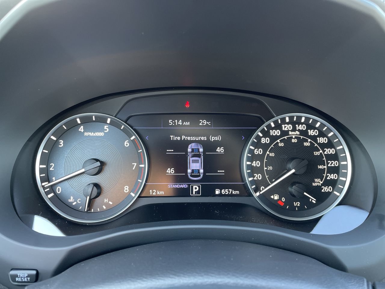 New 2023 Slate Gray INFINITI LUXE image 25
