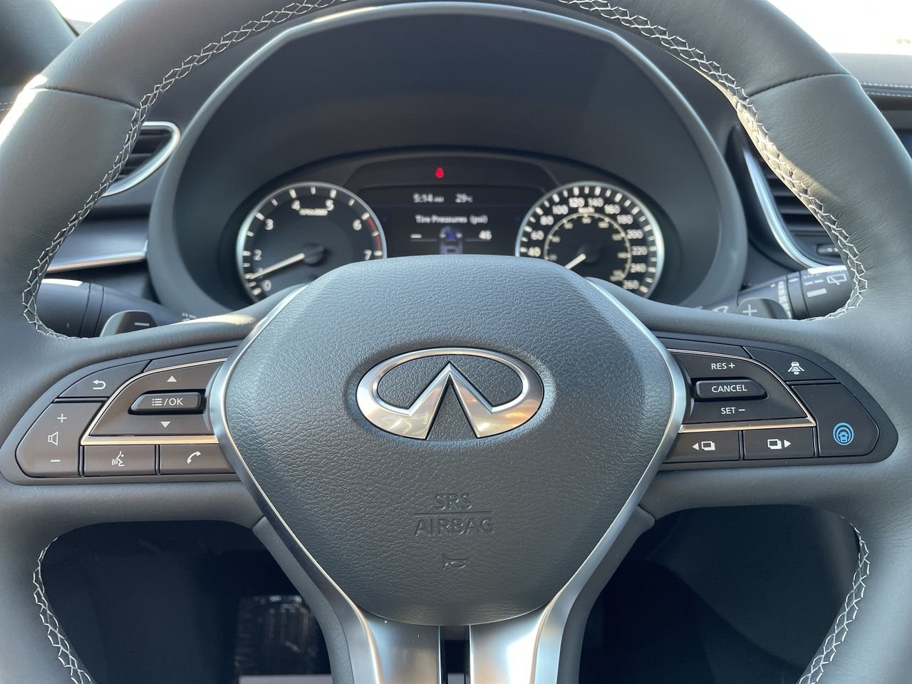 New 2023 Slate Gray INFINITI LUXE image 24