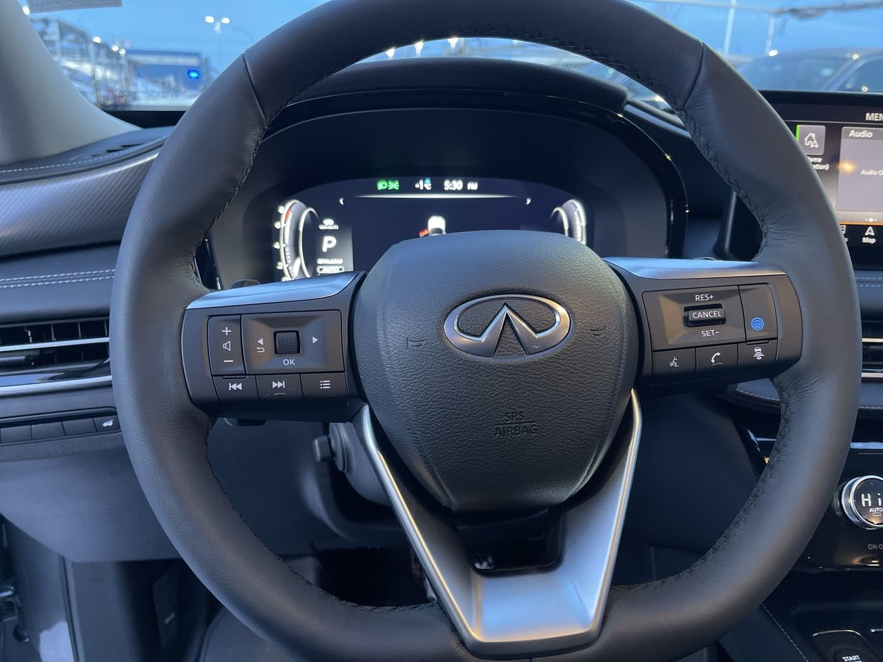 New 2023 Graphite Shadow INFINITI LUXE image 23