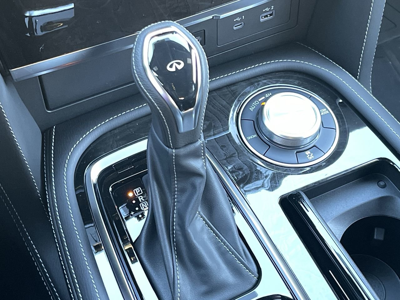 New 2023 Mineral Black INFINITI 8 PASSENGER, ProACTIVE image 29