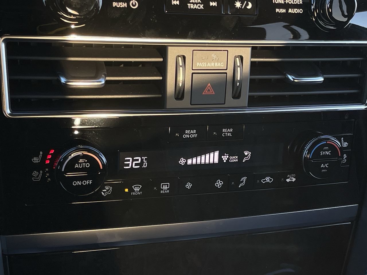 New 2023 Mineral Black INFINITI 8 PASSENGER, ProACTIVE image 28