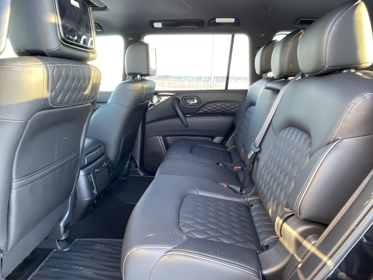 New 2023 Mineral Black INFINITI 8 PASSENGER, ProACTIVE image 32