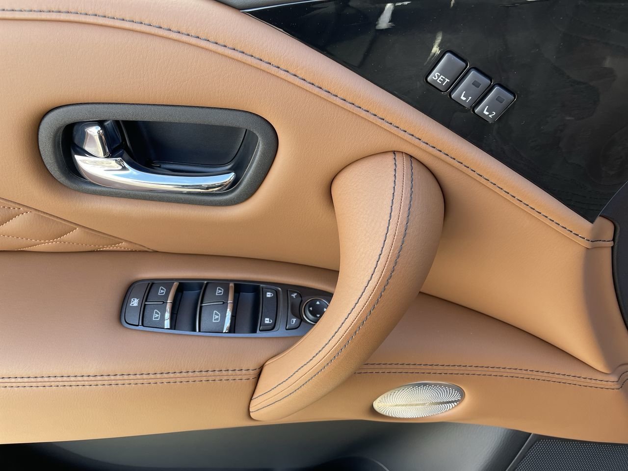 New 2023 Anthracite Gray INFINITI 7 PASSENGER, ProACTIVE image 23