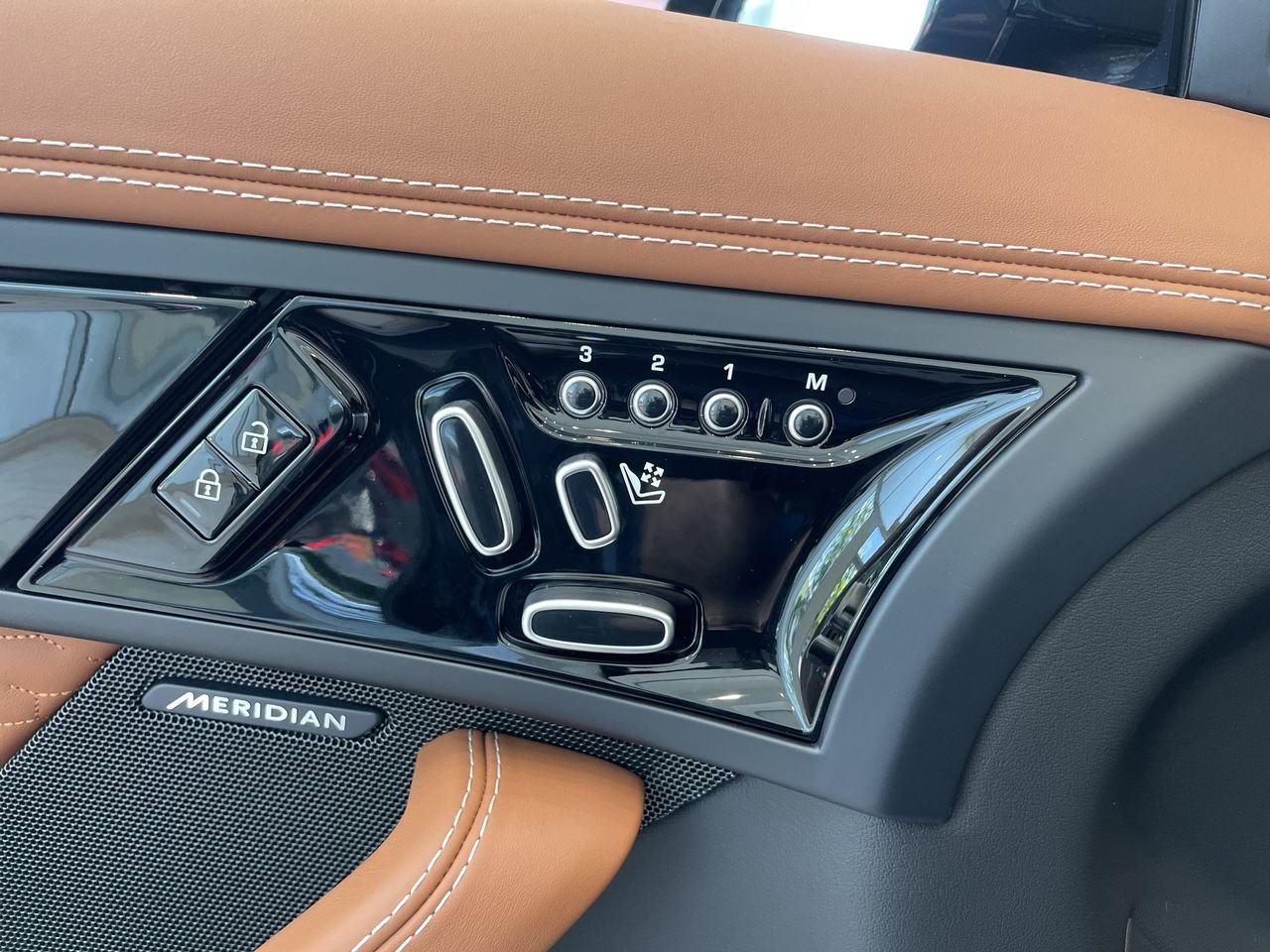 New 2024 British Racing Green Jaguar F-TYPE 75 image 20