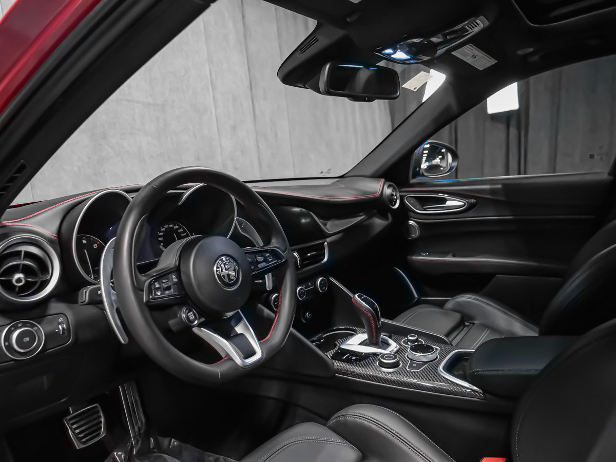 Alfa Romeo Giulia ESTREMA 2023-5