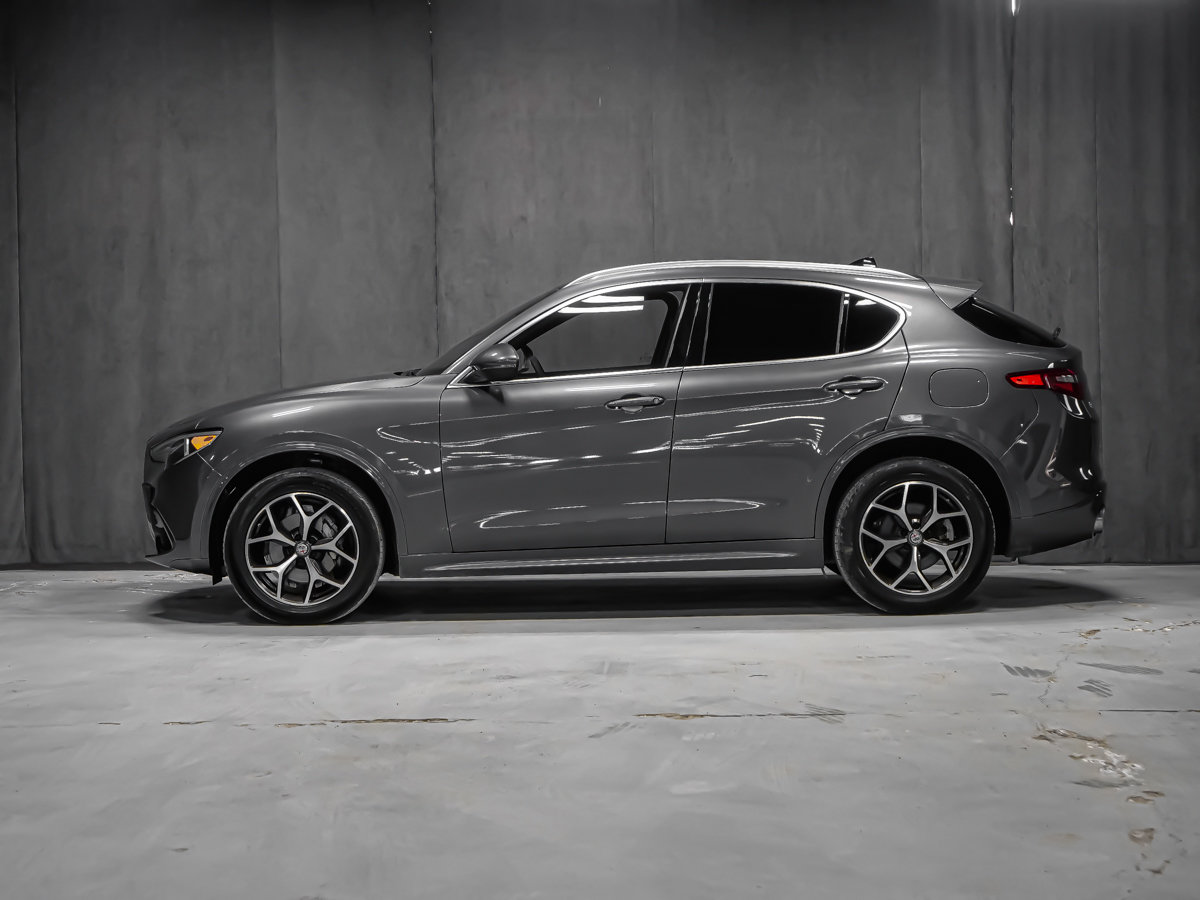 Alfa Romeo Stelvio Ti TOIT PANORAMIQUE ATTELAGE REMORQUAGE 2020-2