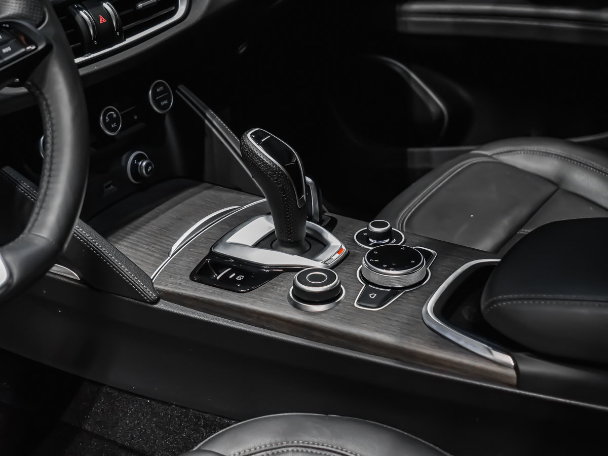Alfa Romeo Stelvio Ti 2021-9