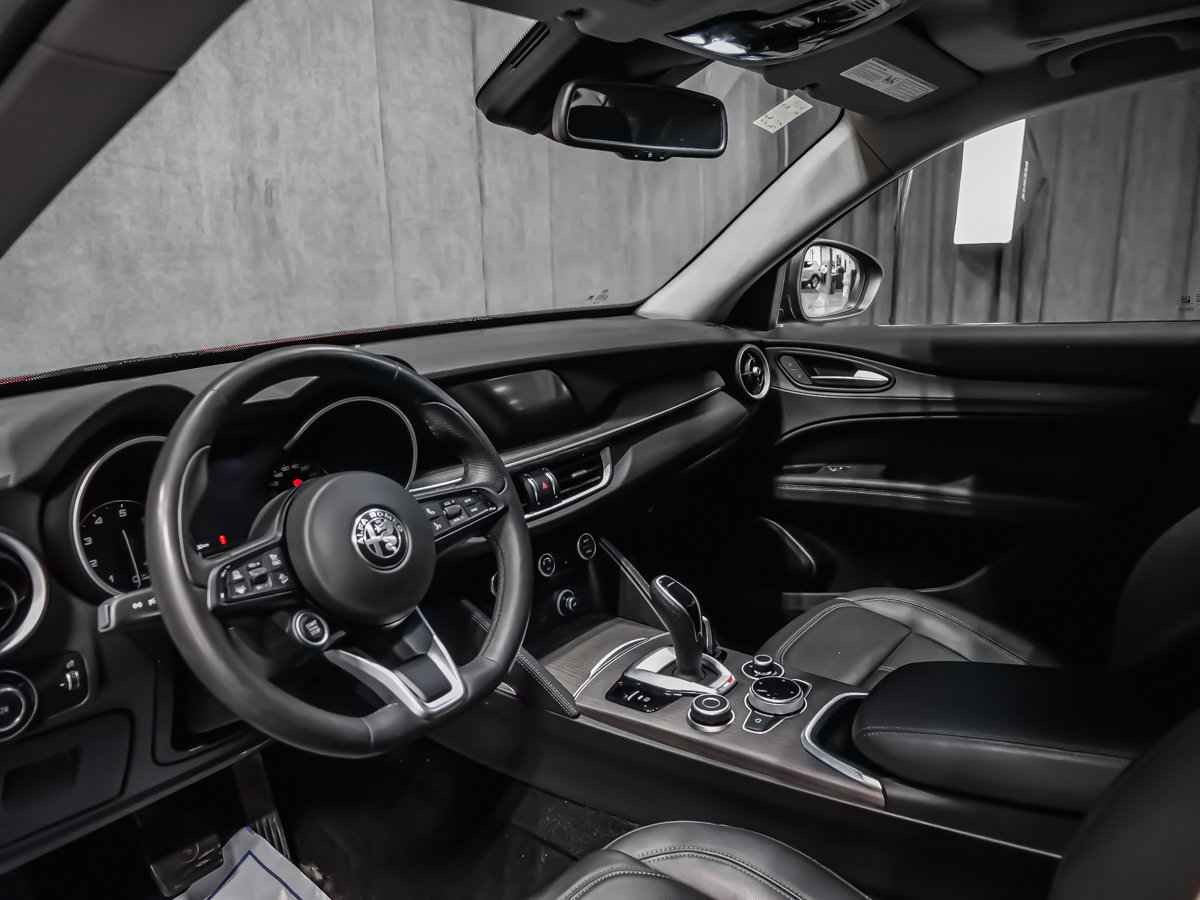 Alfa Romeo Stelvio Ti 2021-8