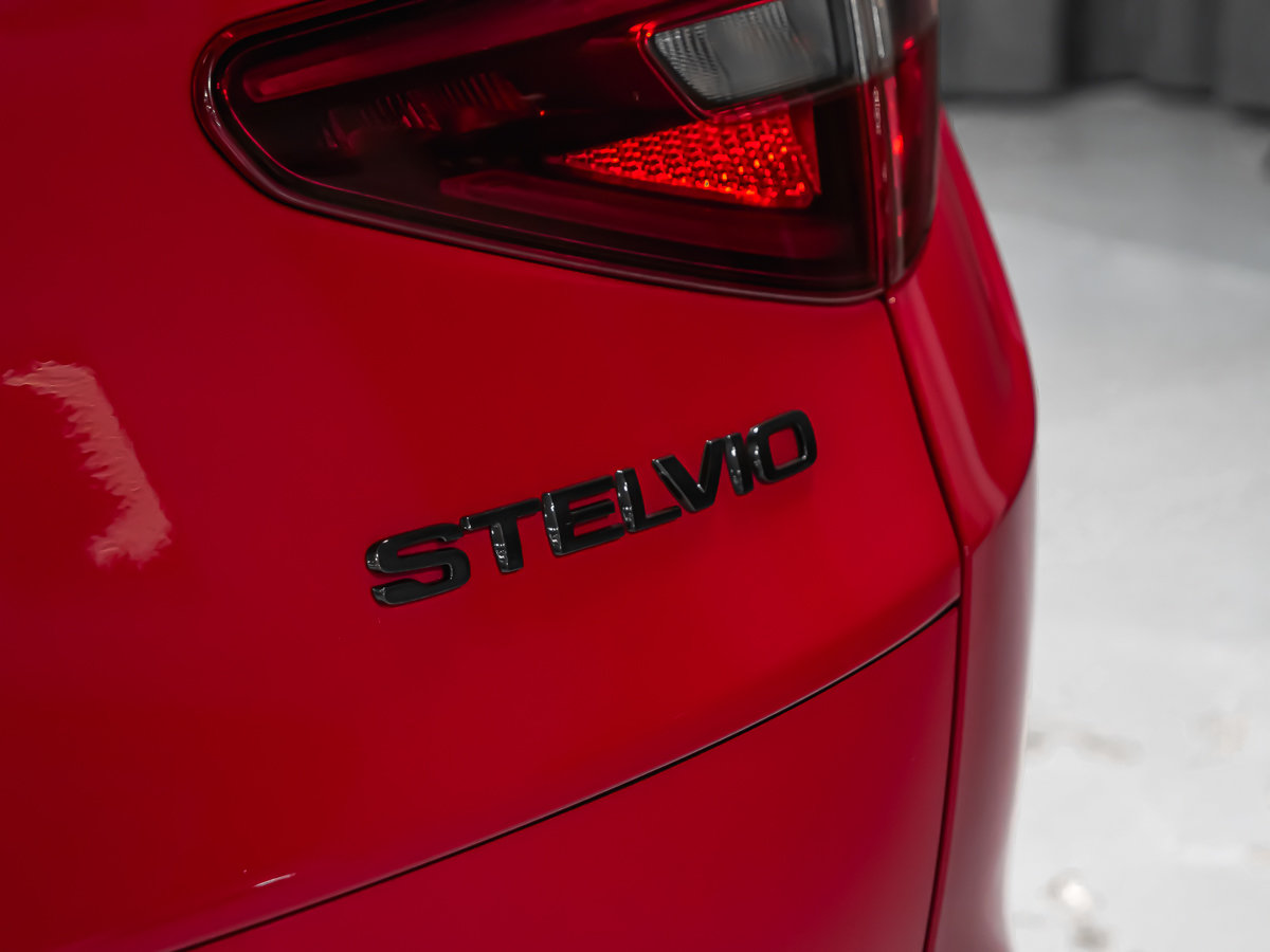 Alfa Romeo Stelvio Ti 2021-6