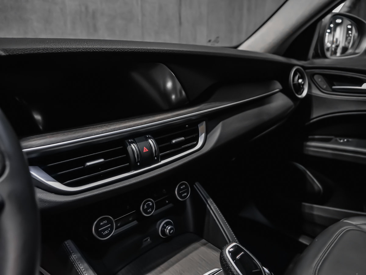 Alfa Romeo Stelvio Ti 2021-15